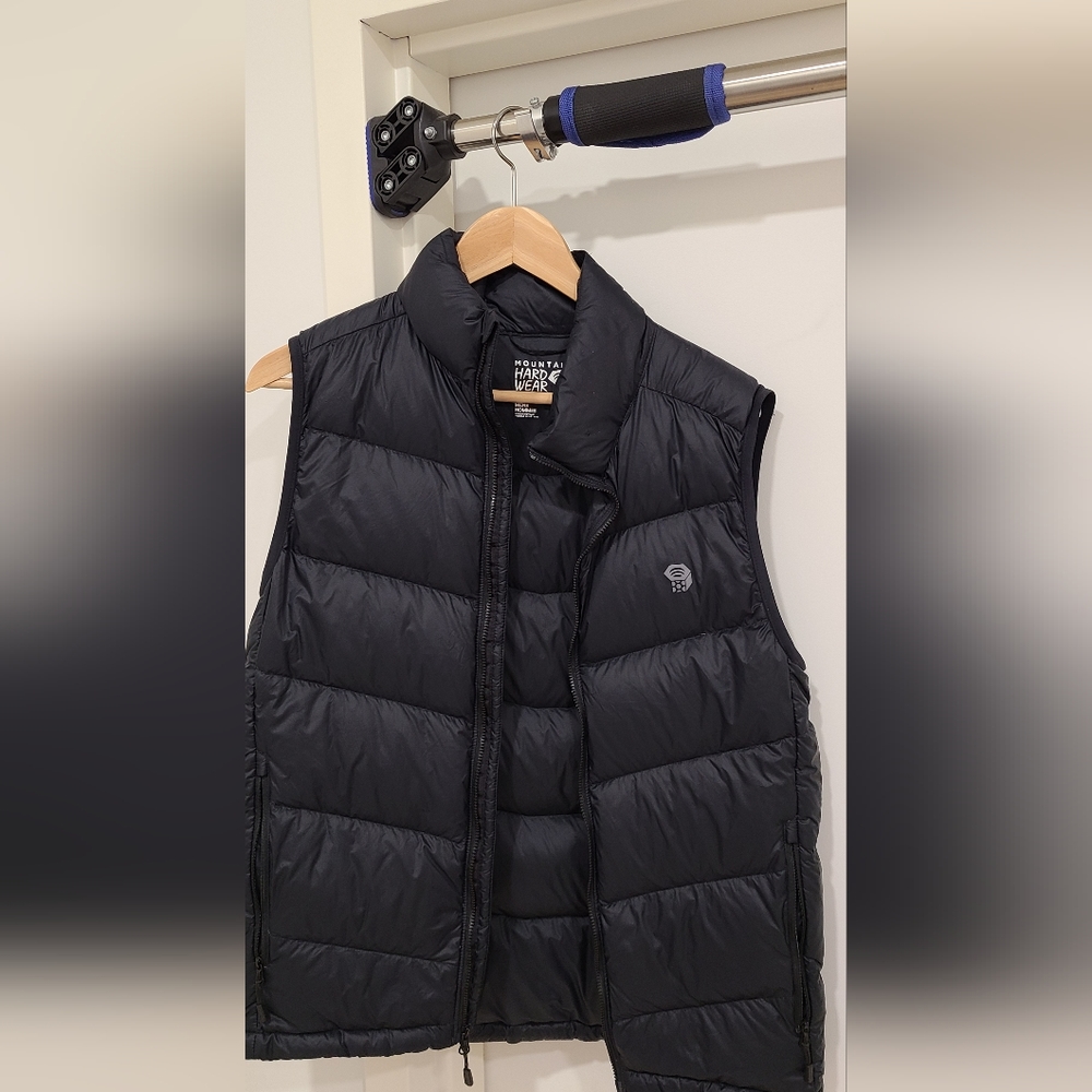 Mountain Hardwear Black Puffer Down Vest